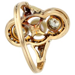 14K Witgouden ring bezet met  diamant en parel