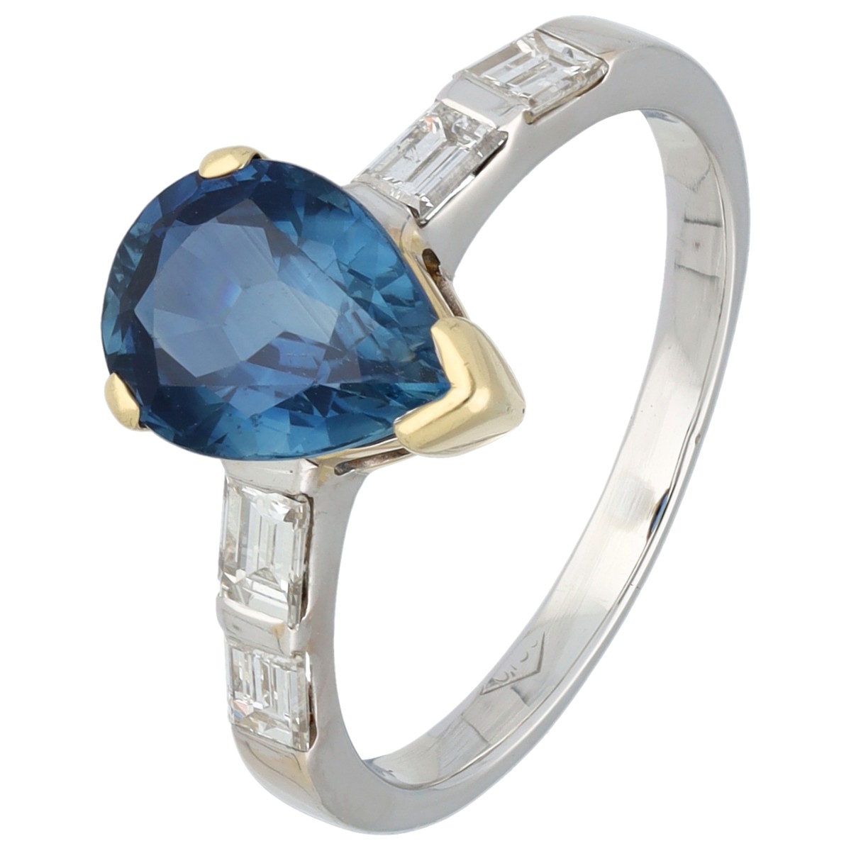 Goudwisselkantoor auction: 18K White gold ring set with natural sapphire and approx. 0.52 ct. diamond
