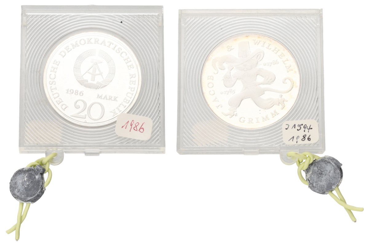 Goudwisselkantoor auction: Germany. DDR. 20 Mark. Jacob & Wilhelm Grimm. 1986. Proof