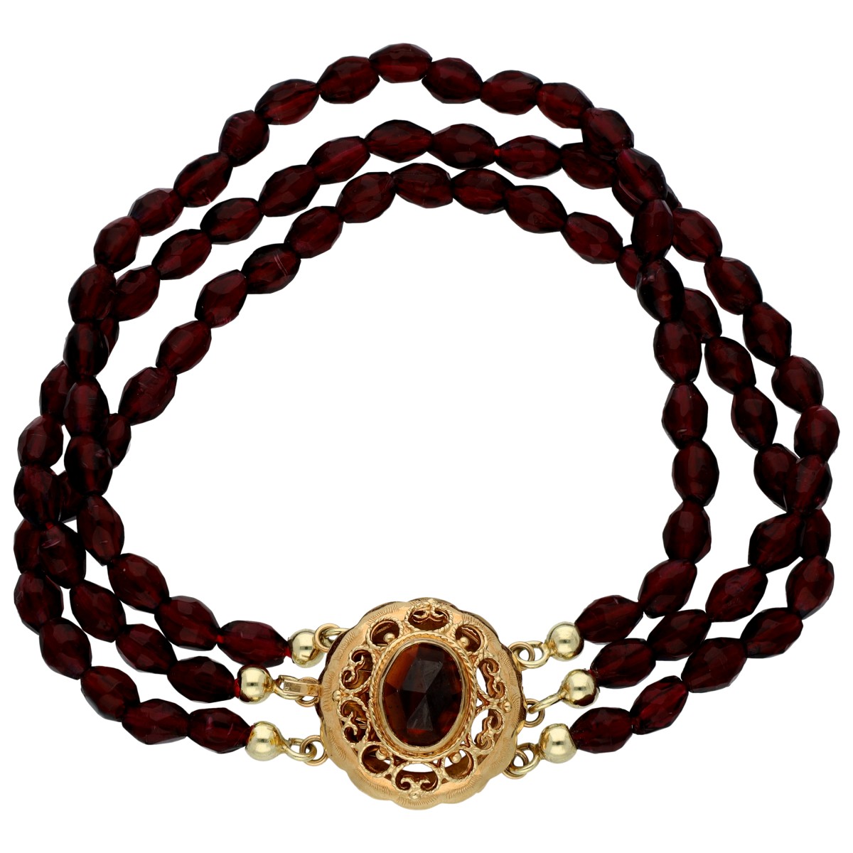 Goudwisselkantoor auction: Drie-strengs granaat armband met een 14K geelgouden sluiting