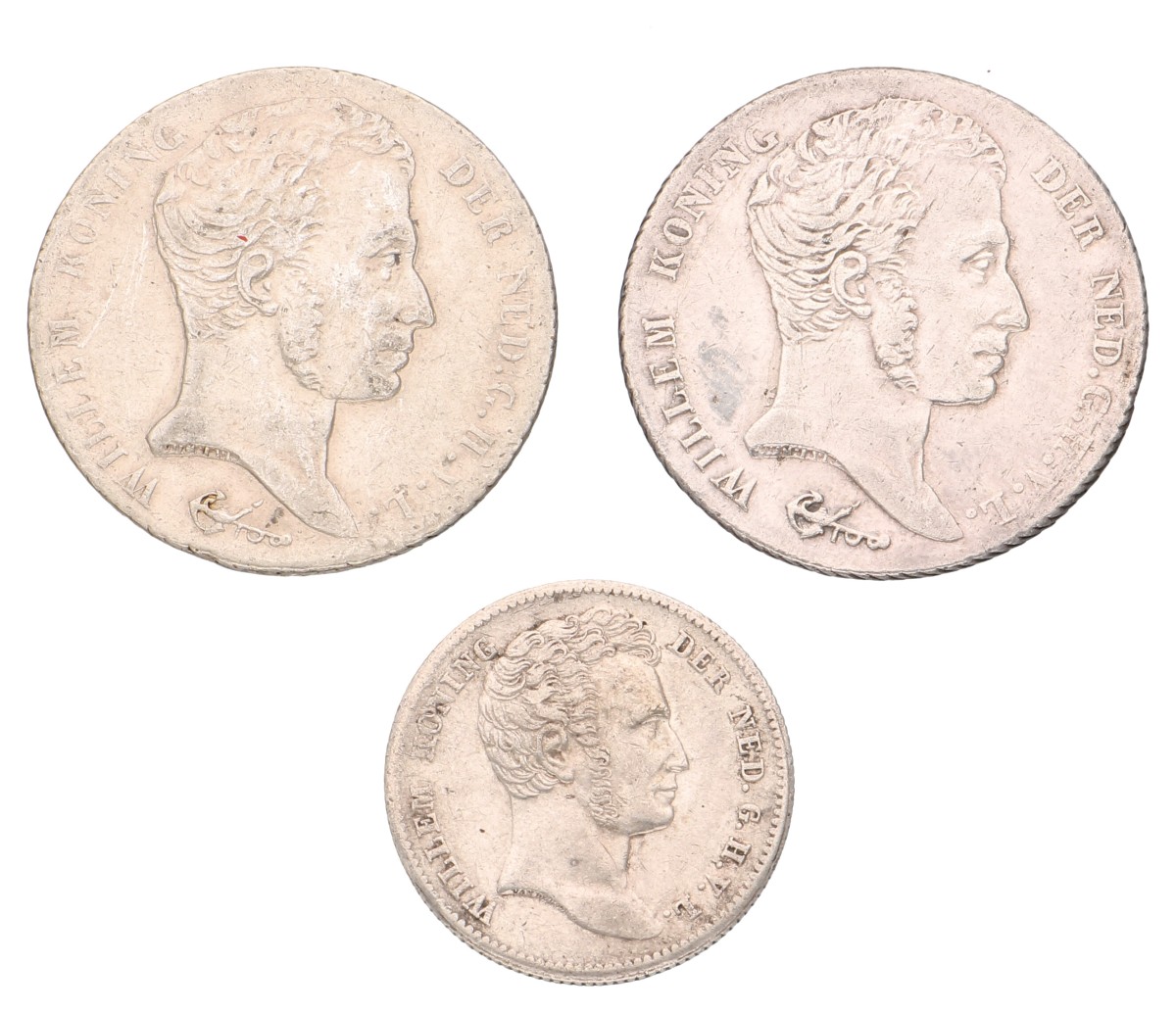 Goudwisselkantoor auction: Lot (3) 1 Gulden & Halve Gulden. Willem I. 19th Century. Average XF