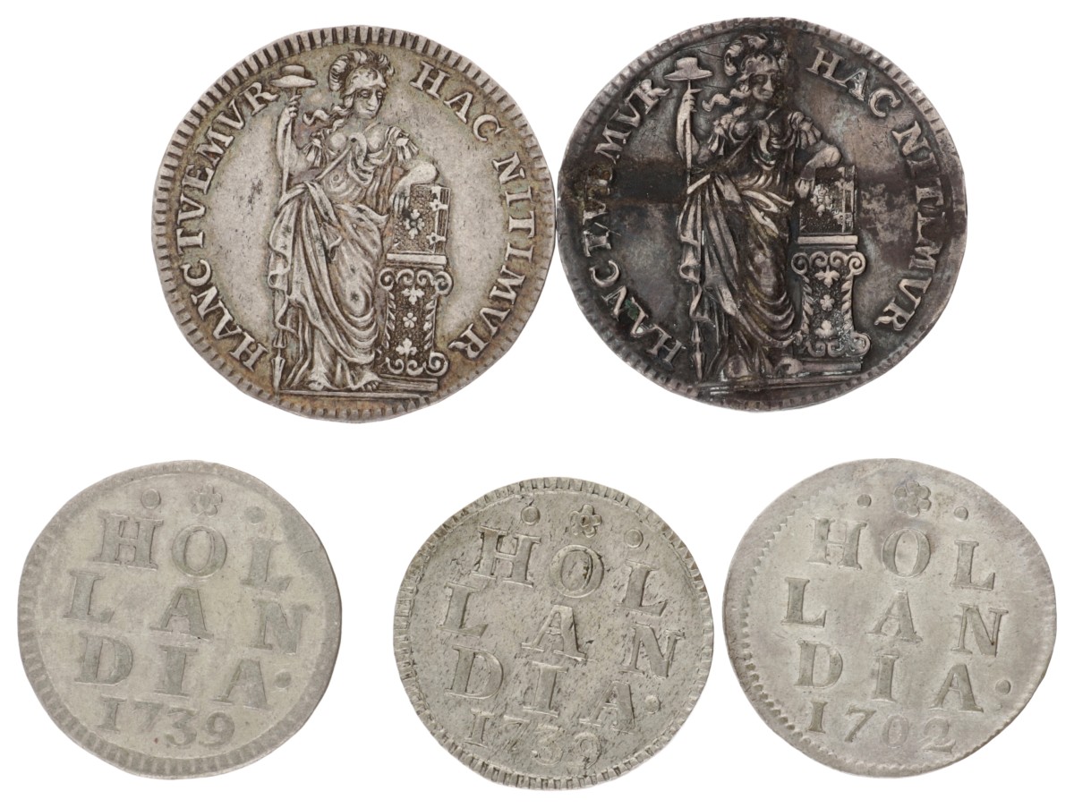 Goudwisselkantoor auction: Lot (5) Duiten in zilver & halve guldens. Holland. Average VF