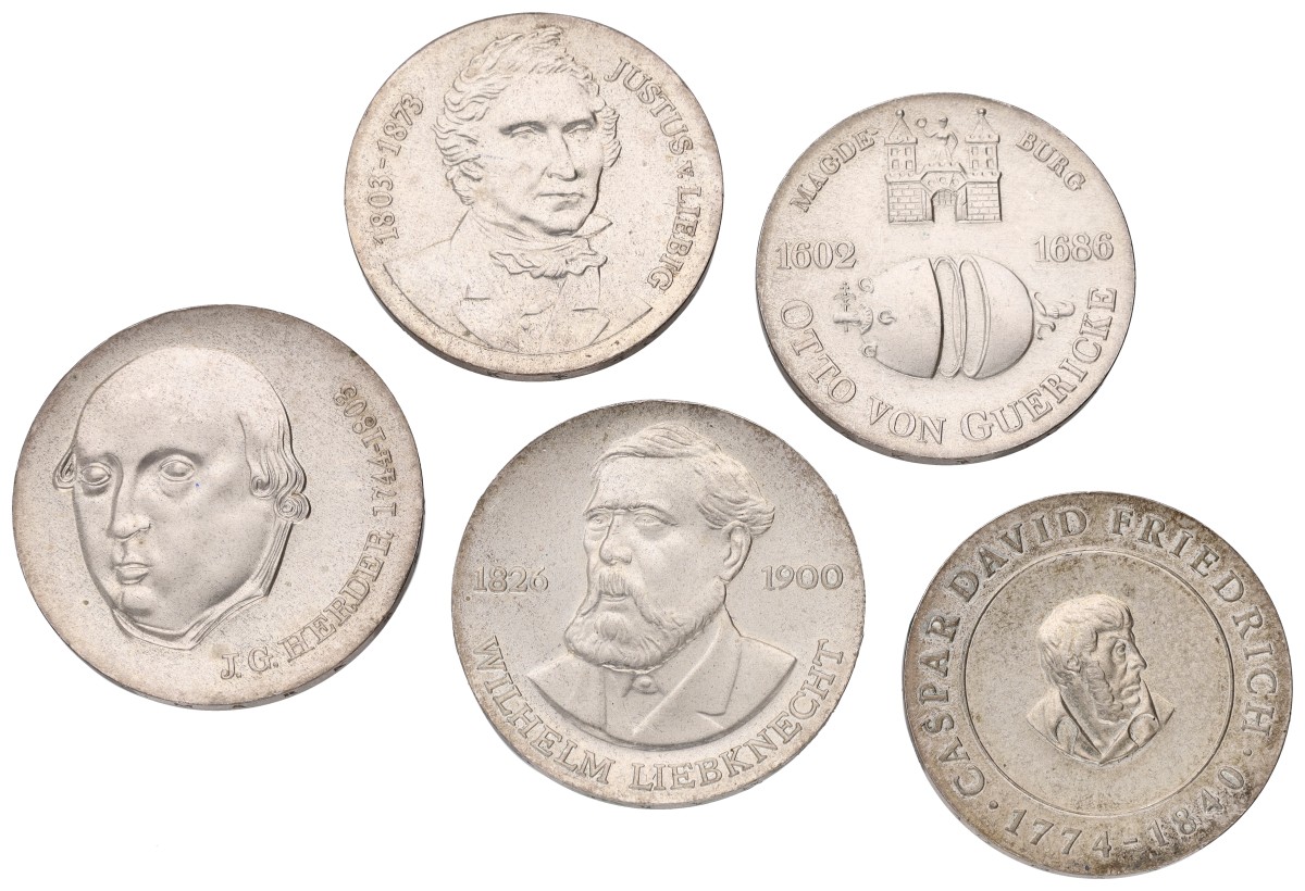 Goudwisselkantoor auction: Germany. DDR. Lot (5) 10 & 20 Mark. Average UNC