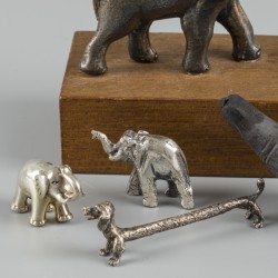(5) delig lot miniaturen verzilverd.