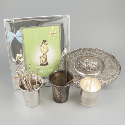 Groot lot diverse objecten verzilverd.