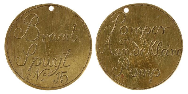 Nederland. Z.j. Brandspuitpenning - Nr. 15. Pomper aan de kleine pomp.