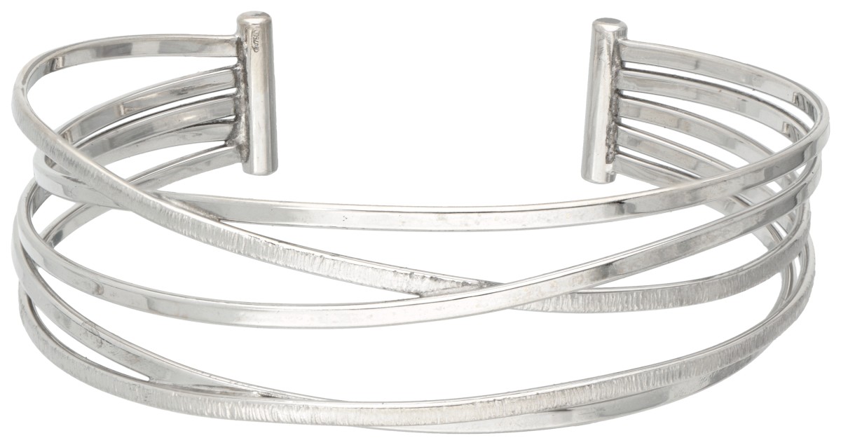 18K Witgouden gedeeltelijk bewerkte bangle armband.