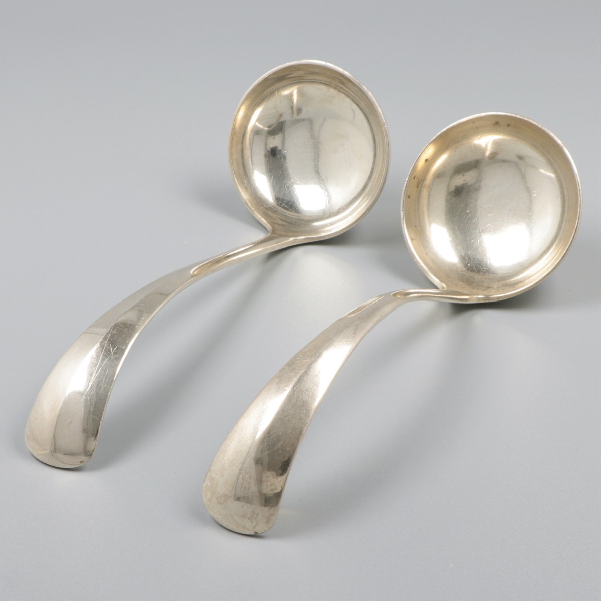 2-delige set sauslepels Haags lofje zilver.