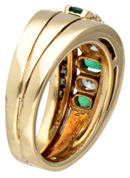 18 kt. Geelgouden ring bezet met ca. 0.85 ct. diamant en tsavoriet granaat.