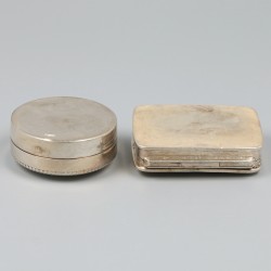 2-delig lot doosjes zilver.