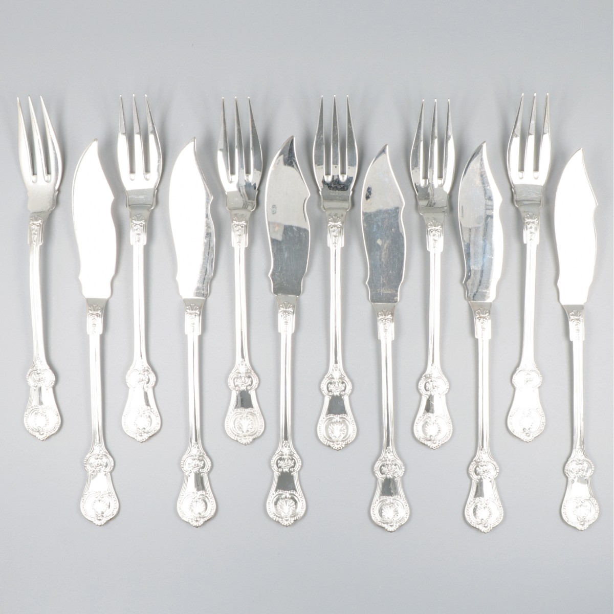 12-delige set visbestek zilver.