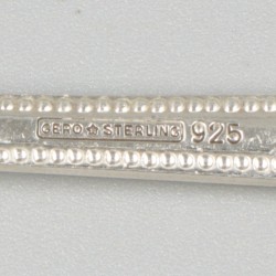 18-delig dinerbestek, model Perle Royale, zilver.