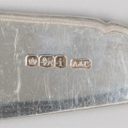 26-delig visbestek met visdiencouvert, zilver.