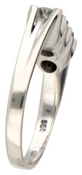 14K Witgouden drie-steens ring bezet met ca. 0.58 ct. diamant.
