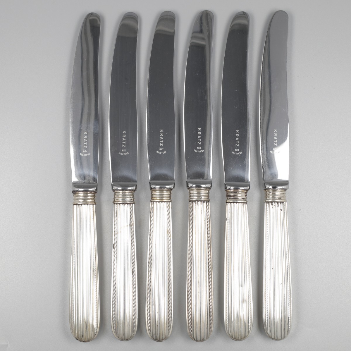 Zilveren dinermessen (6), Albertus Homan, Amsterdam ca. 1835.