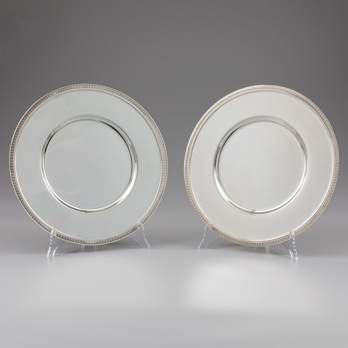Christofle onderborden (2), model Malmaison, Parijs ca. 1975, verzilverd.
