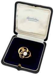18K geelgouden art nouveau broche bezet met ca. 1.8 ct. diamant
