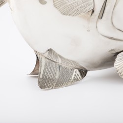 Visvormige vaas, Fratelli Cacchione, Milaan ca. 1970, zilver