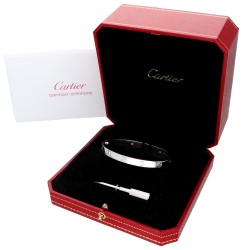 Cartier 18K witgouden 'Love' armband bezet met ca. 0.42 ct. diamant