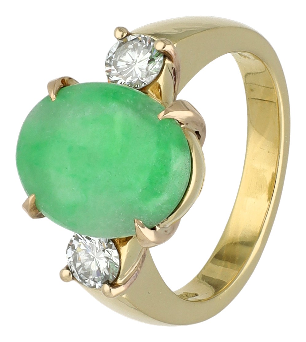 18K geelgouden ring bezet met ca. 0.50 ct. diamant en jade