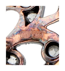 Gouden/zilveren broche met roos geslepen diamant