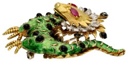 14K geelgouden draken broche bezet met ca. 0.26 ct. diamant, robijn en emaille