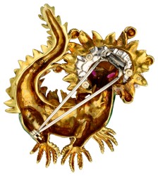 14K geelgouden draken broche bezet met ca. 0.26 ct. diamant, robijn en emaille