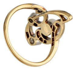 Geelgouden ring met diamant en parel