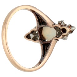 14K roségouden ring bezet met opaal en diamant