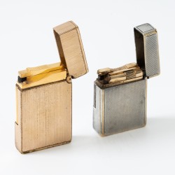 S.T. Dupont Ligne 2 Brushed gold plated finish aansteker / Ligne 1 small Guilloché aansteker verzilverd